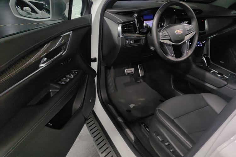 Used Cadillac XT5 2022 2.0T Four-Wheel Drive Luxury Version (Hummingbird Edition) Driver Seat