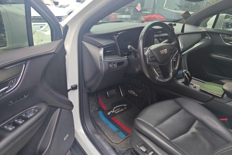 Used Cadillac XT5 2022 2.0T Four-Wheel Drive Luxury Version (Hummingbird Edition) Driver Seat