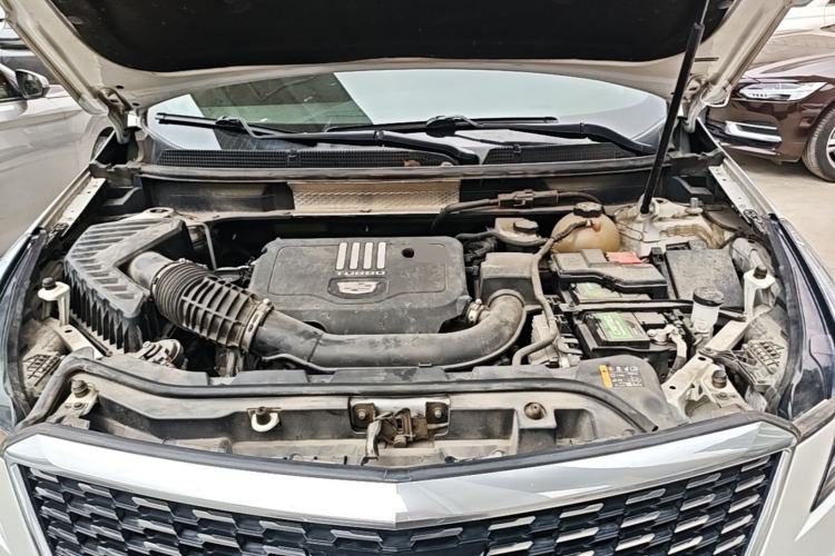 Used Cadillac XT5 2022 2.0T Two-Wheel Drive Luxury Version Engine Bay