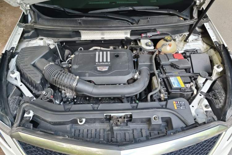 Used Cadillac XT5 2022 2.0T Four-Wheel Drive Luxury Version (Hummingbird Edition) Engine Bay
