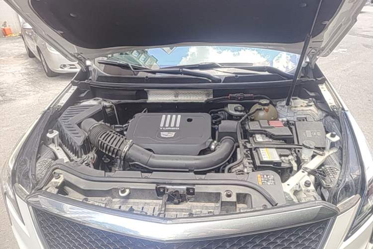 Used Cadillac XT5 2022 2.0T Four-Wheel Drive Luxury Version (Hummingbird Edition) Engine Bay
