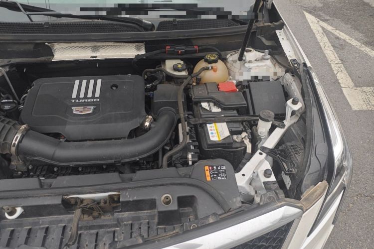 Used Cadillac XT5 2022 2.0T Four-Wheel Drive Premium Edition Engine Bay Left