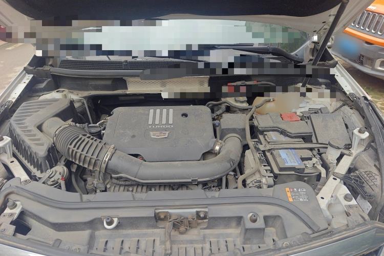 Used Cadillac XT5 2022 2.0T Two-Wheel Drive Luxury Version Engine Bay