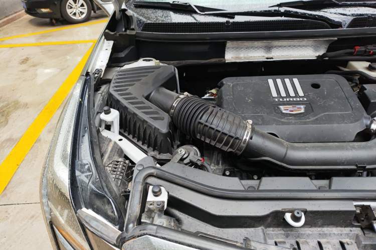 Used Cadillac XT5 2022 2.0T Two-Wheel Drive Luxury Version Engine Bay Right