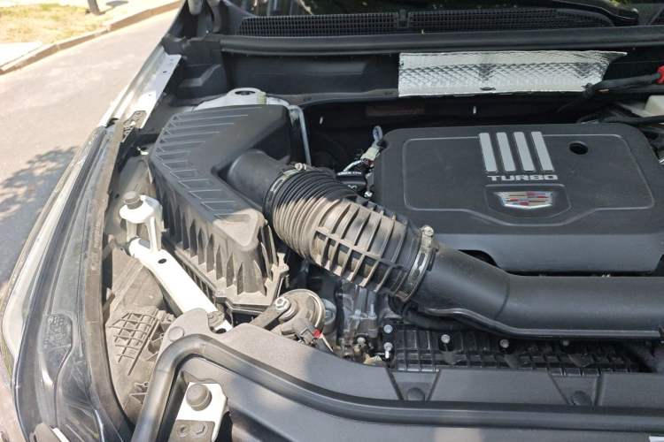 Used Cadillac XT5 2022 2.0T Four-Wheel Drive Luxury Version Engine Bay Right