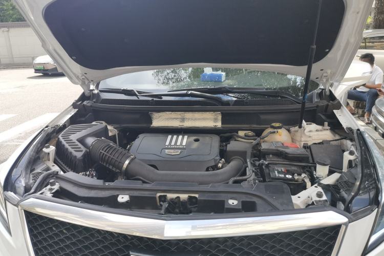 Used Cadillac XT5 2022 2.0T Four-Wheel Drive Luxury Version (Hummingbird Edition) Engine Bay