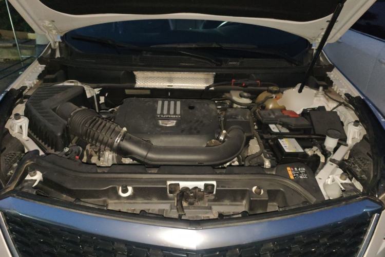 Used Cadillac XT5 2022 2.0T Four-Wheel Drive Luxury Version Engine Bay