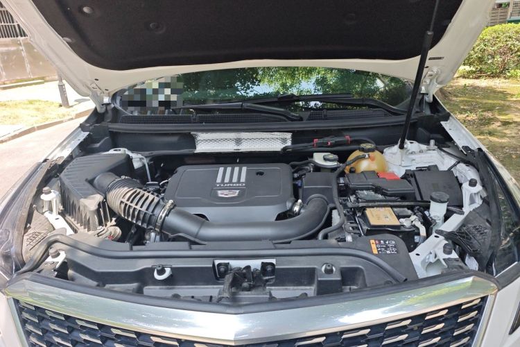 Used Cadillac XT5 2022 2.0T Four-Wheel Drive Luxury Version Engine Bay