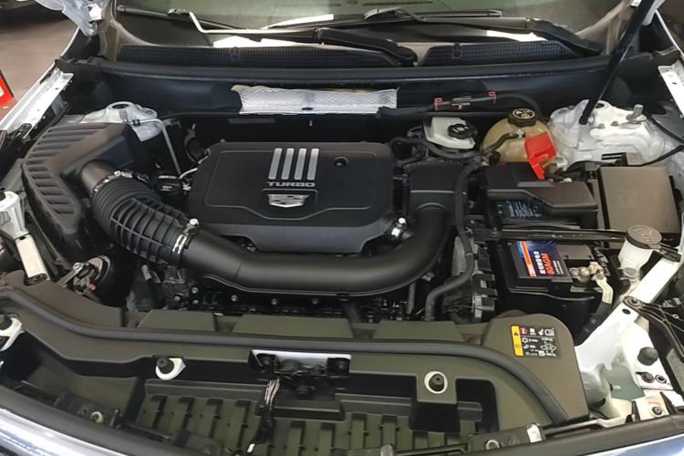 Used Cadillac XT5 2022 2.0T Four-Wheel Drive Luxury Version Engine Bay