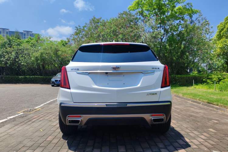 Used Cadillac XT5 2022 2.0T Two-Wheel Drive Luxury Version Exterior 2