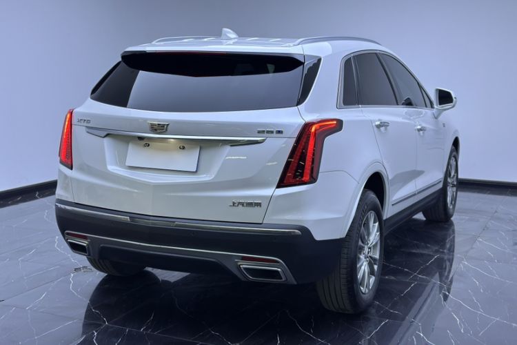 Used Cadillac XT5 2022 2.0T Two-Wheel Drive Luxury Version Exterior 2