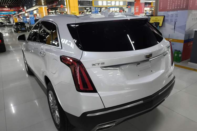 Used Cadillac XT5 2022 2.0T Two-Wheel Drive Luxury Version Exterior 3