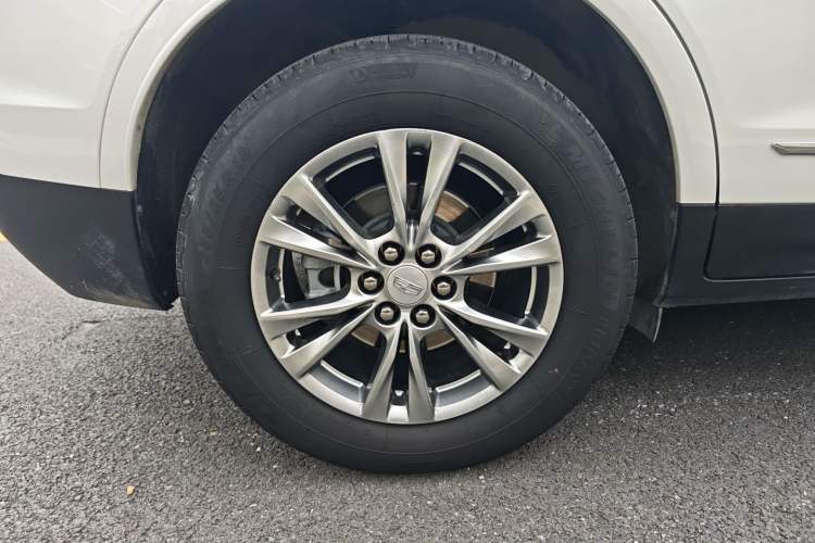 Used Cadillac XT5 2022 2.0T Two-Wheel Drive Luxury Version Exterior 4