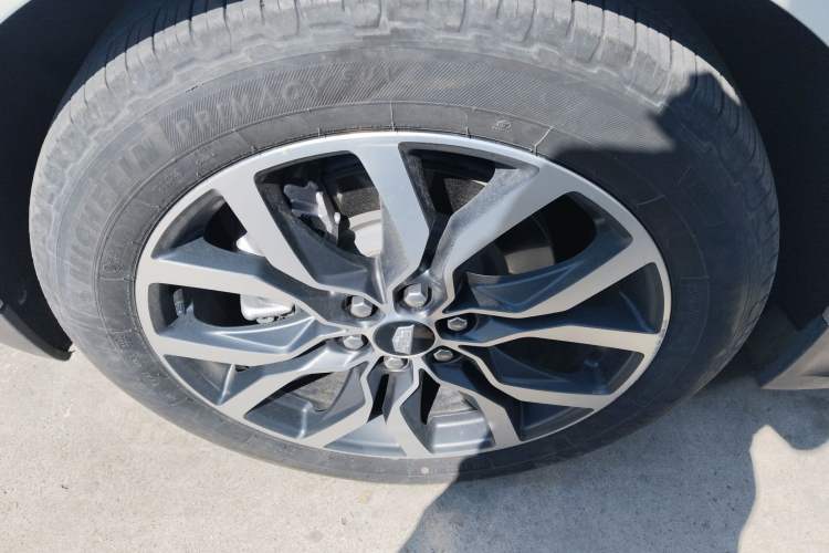 Used Cadillac XT5 2022 2.0T Four-Wheel Drive Luxury Version (Hummingbird Edition) Exterior 4