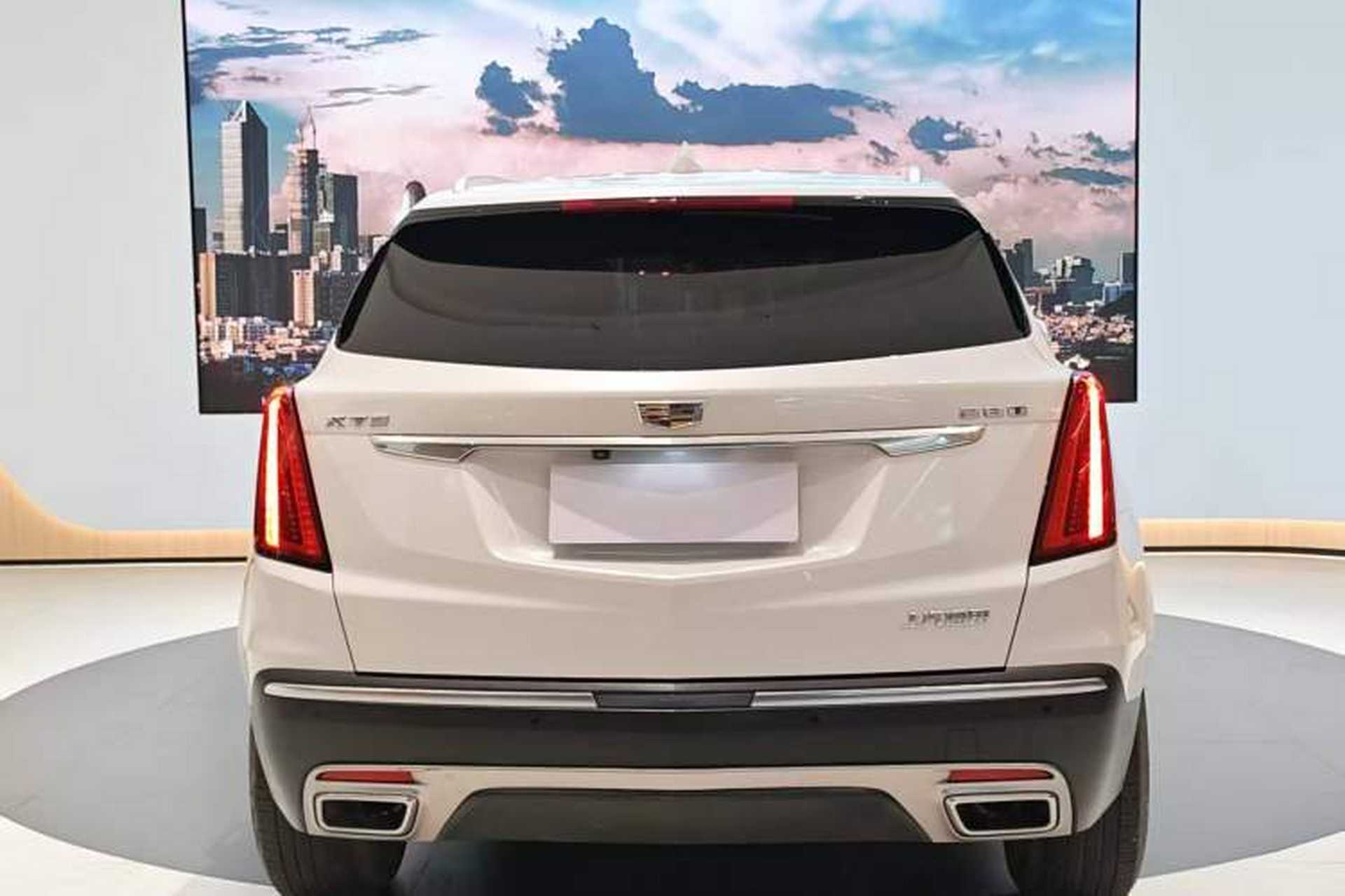 Used Cadillac XT5 2022 2.0T Two-Wheel Drive Luxury Version Exterior 5