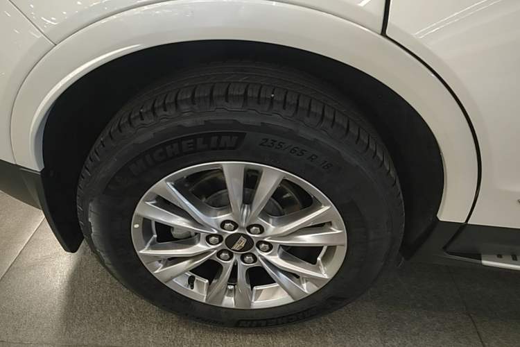 Used Cadillac XT5 2022 2.0T Four-Wheel Drive Luxury Version Exterior 5