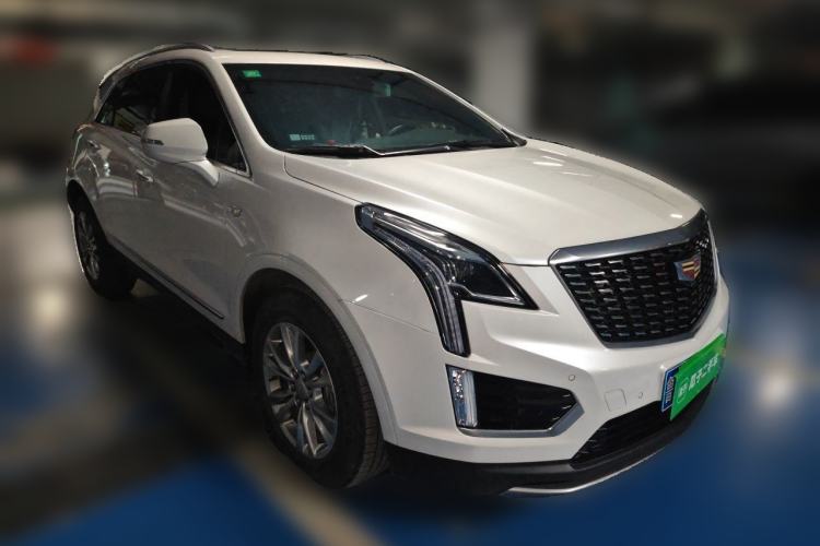 Used Cadillac XT5 2022 2.0T Two-Wheel Drive Luxury Version Front Right 45 Deg
