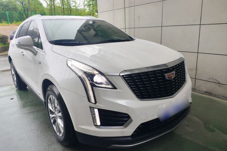Used Cadillac XT5 2022 2.0T Two-Wheel Drive Luxury Version Front Right 45 Deg