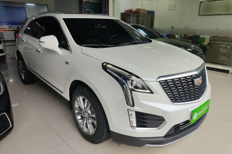 Used Cadillac XT5 2022 2.0T Two-Wheel Drive Luxury Version Front Right 45 Deg
