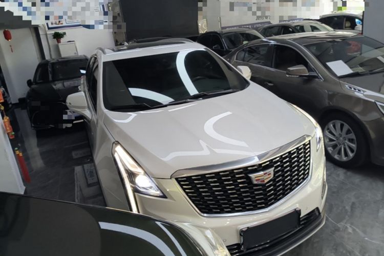 Used Cadillac XT5 2022 2.0T Two-Wheel Drive Luxury Version Front Right 45 Deg