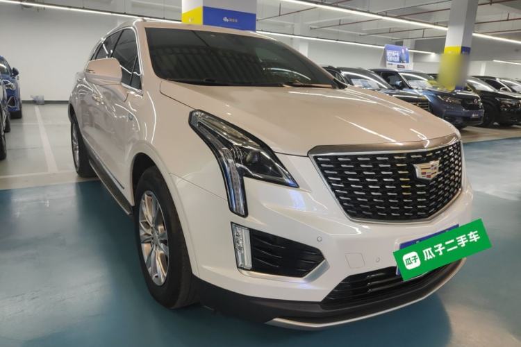 Used Cadillac XT5 2022 2.0T Two-Wheel Drive Luxury Version Front Right 45 Deg