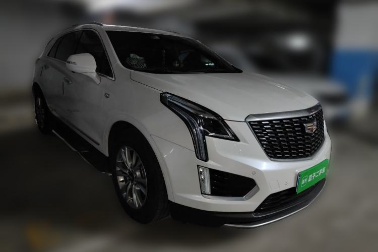 Used Cadillac XT5 2022 2.0T Two-Wheel Drive Luxury Version Front Right 45 Deg