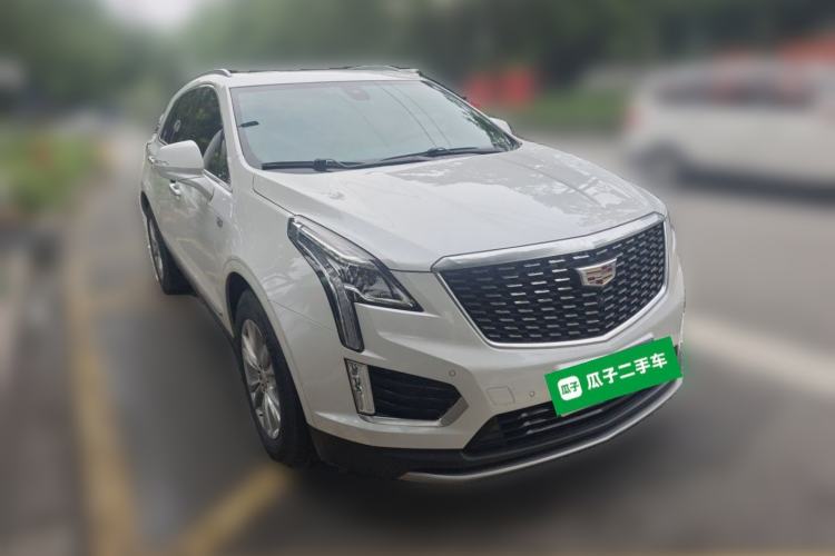 Used Cadillac XT5 2022 2.0T Two-Wheel Drive Luxury Version Front Right 45 Deg