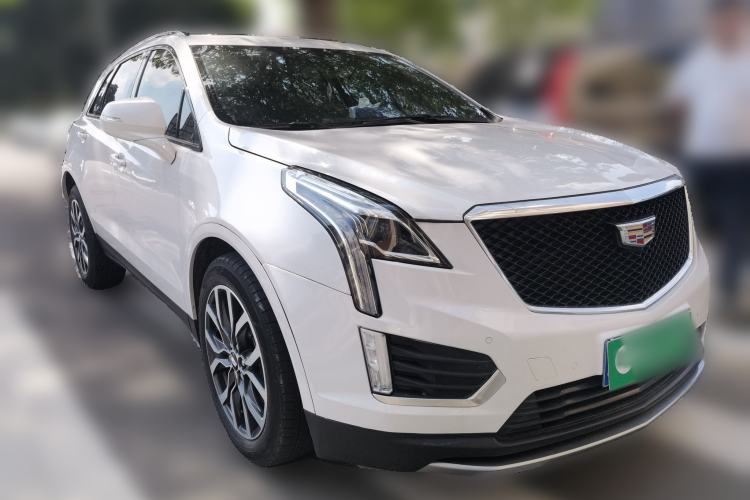 Used Cadillac XT5 2022 2.0T Four-Wheel Drive Luxury Version (Hummingbird Edition) Front Right 45 Deg