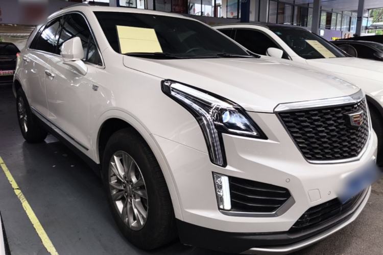 Used Cadillac XT5 2022 2.0T Two-Wheel Drive Luxury Version Front Right 45 Deg