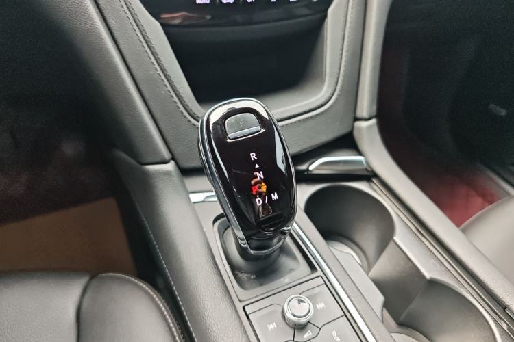 Used Cadillac XT5 2022 2.0T Two-Wheel Drive Luxury Version Gear Lever
