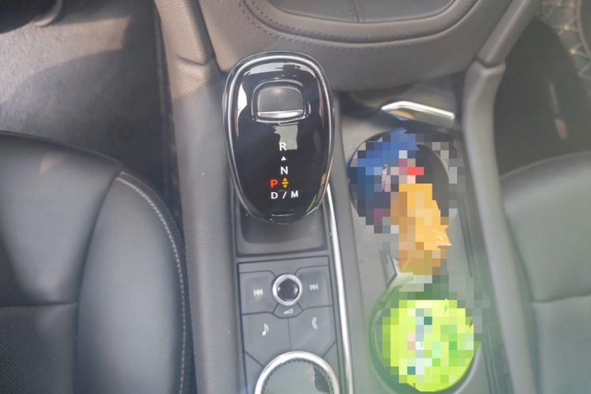 Used Cadillac XT5 2022 2.0T Four-Wheel Drive Luxury Version (Hummingbird Edition) Gear Lever