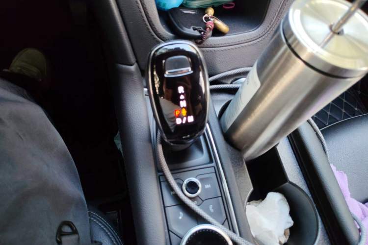 Used Cadillac XT5 2022 2.0T Two-Wheel Drive Luxury Version Gear Lever