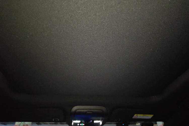 Used Cadillac XT5 2022 2.0T Two-Wheel Drive Luxury Version Headliner