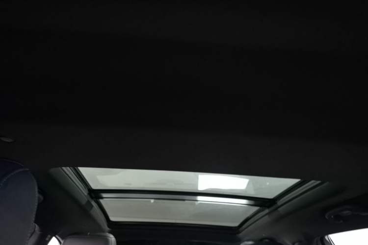 Used Cadillac XT5 2022 2.0T Four-Wheel Drive Premium Edition Headliner