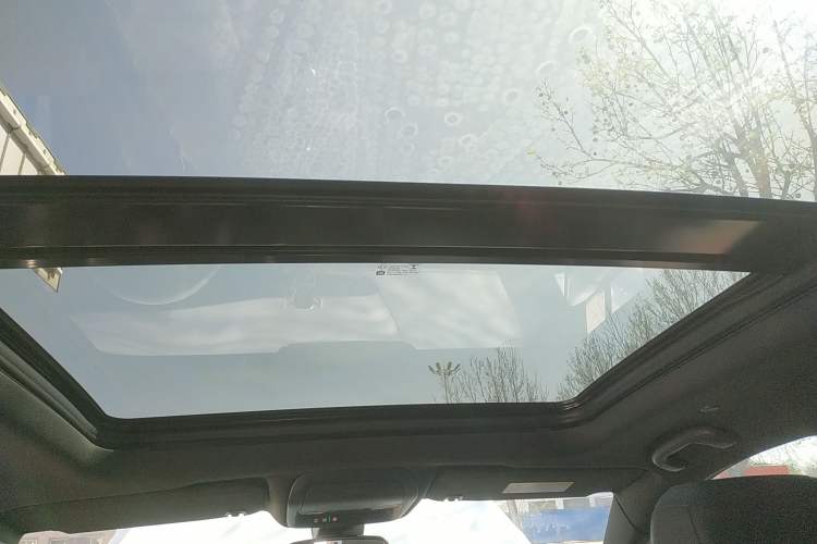 Used Cadillac XT5 2022 2.0T Two-Wheel Drive Luxury Version Headliner