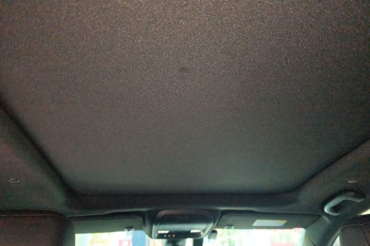 Used Cadillac XT5 2022 2.0T Two-Wheel Drive Luxury Version Headliner