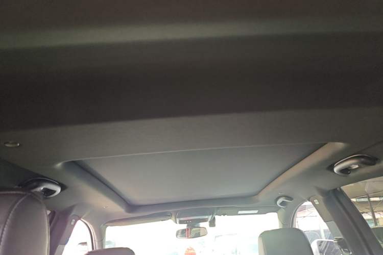 Used Cadillac XT5 2022 2.0T Two-Wheel Drive Luxury Version Headliner