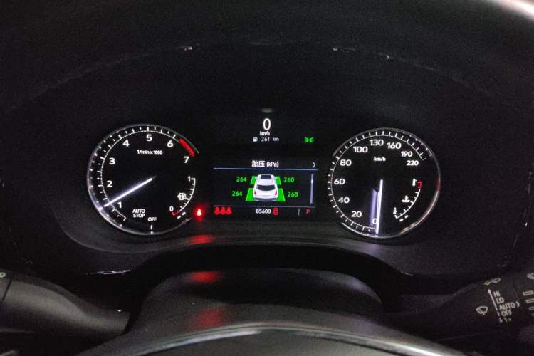 Used Cadillac XT5 2022 2.0T Two-Wheel Drive Luxury Version Instrument Cluster