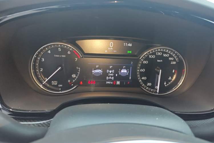 Used Cadillac XT5 2022 2.0T Four-Wheel Drive Luxury Version (Hummingbird Edition) Instrument Cluster