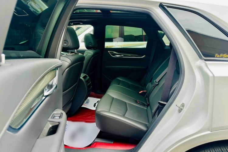 Used Cadillac XT5 2022 2.0T Four-Wheel Drive Luxury Version (Hummingbird Edition) Interior 2