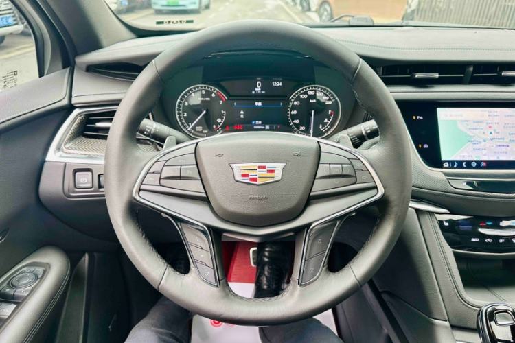Used Cadillac XT5 2022 2.0T Four-Wheel Drive Luxury Version (Hummingbird Edition) Interior 3