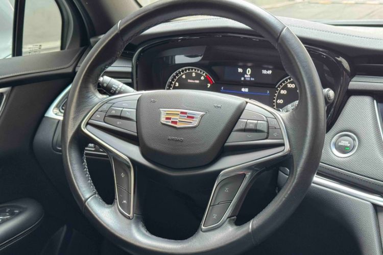 Used Cadillac XT5 2022 2.0T Two-Wheel Drive Luxury Version Interior 5