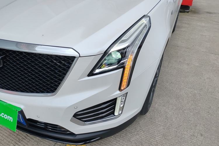 Used Cadillac XT5 2022 2.0T Four-Wheel Drive Luxury Version (Hummingbird Edition) Left Front Headlight