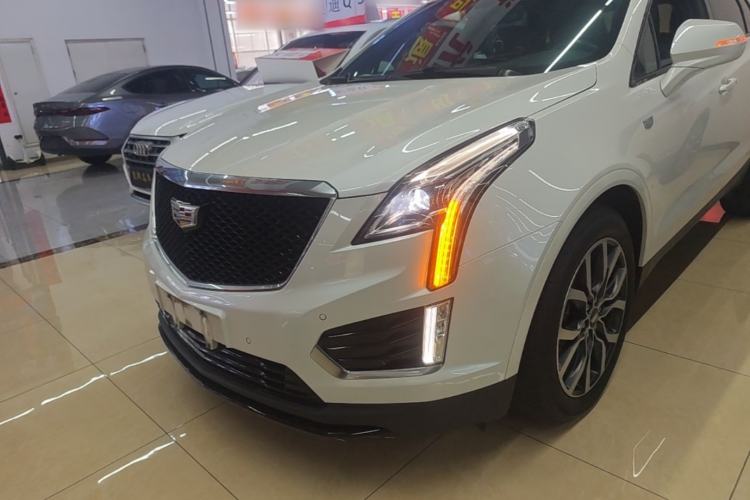 Used Cadillac XT5 2022 2.0T Four-Wheel Drive Luxury Version (Hummingbird Edition) Left Front Headlight