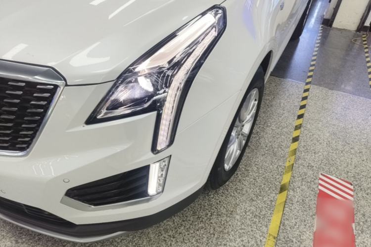Used Cadillac XT5 2022 2.0T Two-Wheel Drive Luxury Version Left Front Headlight