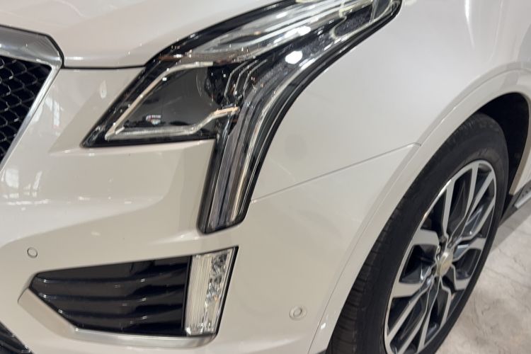 Used Cadillac XT5 2022 2.0T Four-Wheel Drive Platinum Edition Left Front Headlight