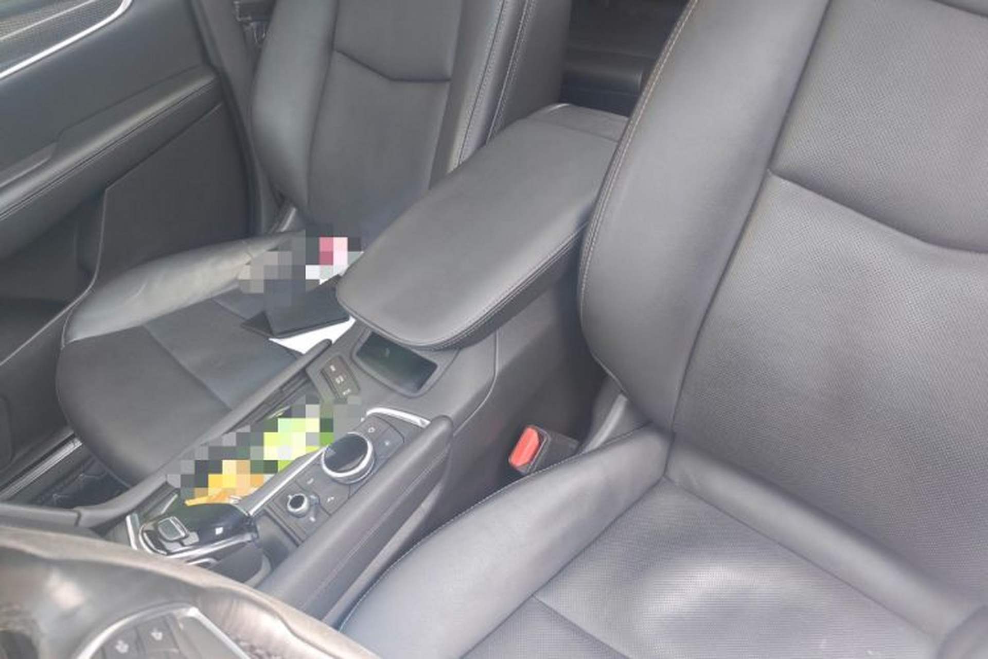 Used Cadillac XT5 2022 2.0T Four-Wheel Drive Luxury Version (Hummingbird Edition) Left Front Seat