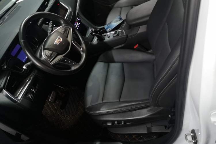 Used Cadillac XT5 2022 2.0T Four-Wheel Drive Premium Edition Left Front Seat