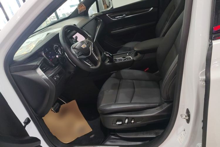 Used Cadillac XT5 2022 2.0T Four-Wheel Drive Luxury Version (Hummingbird Edition) Left Front Seat