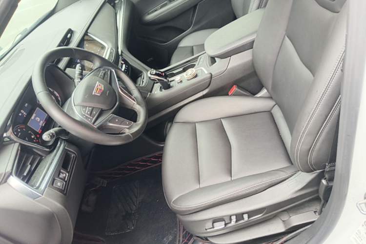 Used Cadillac XT5 2022 2.0T Two-Wheel Drive Luxury Version Left Front Seat